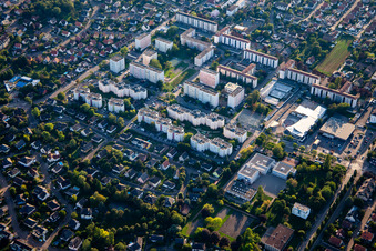 Vue aérienne de Rue des Roseaux à Illkirch-Graffenstaden dans le département Bas Rhin, France