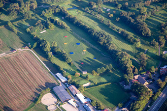 Vue aérienne de Golf Club de Strasbourg à Illkirch-Graffenstaden dans le département Bas Rhin, France