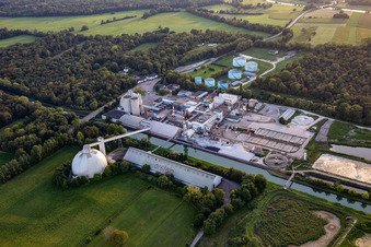 Sucrerie d'ERSTEIN / Cristal Union à Erstein dans le département Bas Rhin, France d'en haut