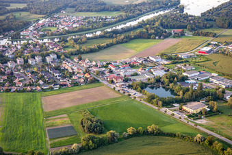 Vue aérienne de Erstein dans le département Bas Rhin, France