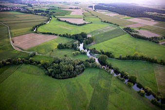 Vue aérienne de Plateforme ULM à Kogenheim dans le département Bas Rhin, France