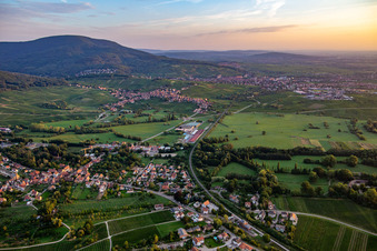 Vue aérienne de Eichhoffen dans le département Bas Rhin, France