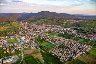 Vue aérienne de Barr dans le département Bas Rhin, France