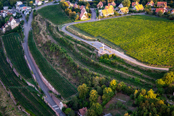 Vue aérienne de Mémorial national des forces incorporées à Obernai dans le département Bas Rhin, France