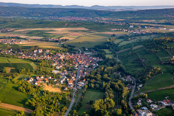 Vue aérienne de Soultz-les-Bains dans le département Bas Rhin, France