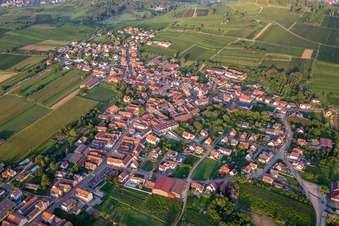 Vue oblique de Dahlenheim dans le département Bas Rhin, France