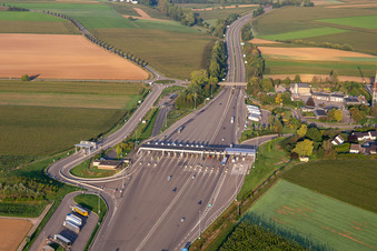 Photographie aérienne de Station de péage autoroute A4 Hochfelden Sanef Service à Schwindratzheim dans le département Bas Rhin, France