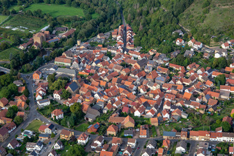 Vue aérienne de Ancien centre du village à Odernheim am Glan dans le département Rhénanie-Palatinat, Allemagne