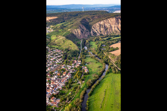Vue aérienne de Plaines inondables de la vallée de la Nahe à Norheim dans le département Rhénanie-Palatinat, Allemagne