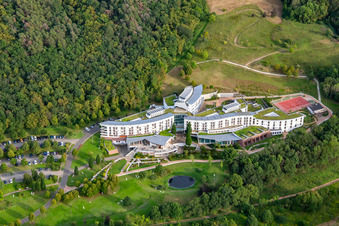 Vue oblique de Clinique des Trois Châteaux à le quartier Ebernburg in Bad Kreuznach dans le département Rhénanie-Palatinat, Allemagne
