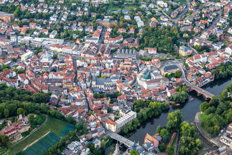 Vue aérienne de Vieille ville à Bad Kreuznach dans le département Rhénanie-Palatinat, Allemagne