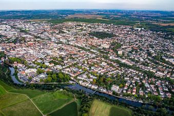 Vue aérienne de Vue d'ensemble depuis le sud-ouest à Bad Kreuznach dans le département Rhénanie-Palatinat, Allemagne