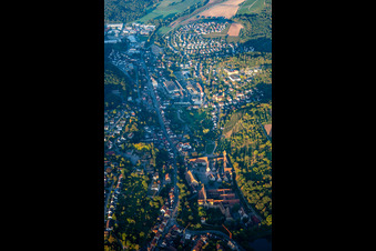 Vue oblique de Monastère Maulbronn à Maulbronn dans le département Bade-Wurtemberg, Allemagne