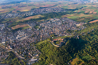 Vue aérienne de Du nord derrière Hohenasperg à Asperg dans le département Bade-Wurtemberg, Allemagne