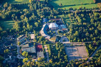 Vue aérienne de École Waldorf gratuite Ludwigsburg et école Fröbel Ludwigsburg - École pour les personnes ayant des troubles de la parole à le quartier Eglosheim in Ludwigsburg dans le département Bade-Wurtemberg, Allemagne