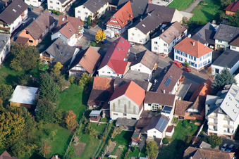 Vue aérienne de Rue principale à le quartier Urloffen in Appenweier dans le département Bade-Wurtemberg, Allemagne