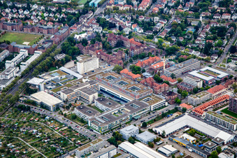 Hôpital municipal Karlsruhe à le quartier Nordweststadt in Karlsruhe dans le département Bade-Wurtemberg, Allemagne hors des airs