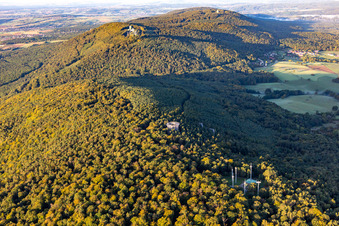 Vue aérienne de Soultzerkopf à Soultz-sous-Forêts dans le département Bas Rhin, France