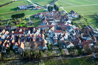 Vue aérienne de Son à le quartier Appenhofen in Billigheim-Ingenheim dans le département Rhénanie-Palatinat, Allemagne