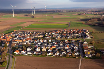 Vue aérienne de De l'ouest à le quartier Hayna in Herxheim bei Landau dans le département Rhénanie-Palatinat, Allemagne