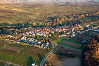 Photographie aérienne de Du sud-ouest à le quartier Heuchelheim in Heuchelheim-Klingen dans le département Rhénanie-Palatinat, Allemagne