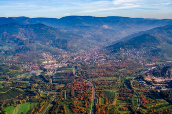 Vue aérienne de Du nord-ouest à Kappelrodeck dans le département Bade-Wurtemberg, Allemagne