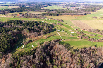 Photographie aérienne de Club de golf de Berkramerhof à le quartier Dorfen in Icking dans le département Bavière, Allemagne