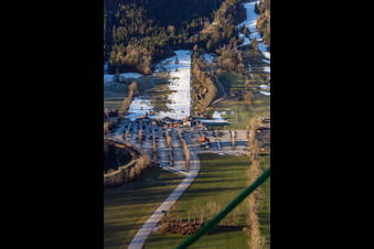 Vue aérienne de Piste d'arrivée télésiège Brauneck Jaegers à Lenggries dans le département Bavière, Allemagne