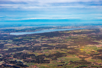 Vue aérienne de Le lac de Starnberg vu du sud-est à Starnberger See dans le département Bavière, Allemagne