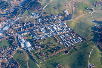 Vue aérienne de Patinoire, centre d'escalade DAV, place Prof. Max Lange à Bad Tölz dans le département Bavière, Allemagne
