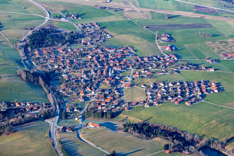 Vue aérienne de De l'est à Greiling dans le département Bavière, Allemagne