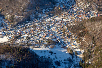 Vue aérienne de Ramberg dans le département Rhénanie-Palatinat, Allemagne