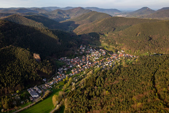 Vue aérienne de Sous le Friedrichsfelsen à Lug dans le département Rhénanie-Palatinat, Allemagne