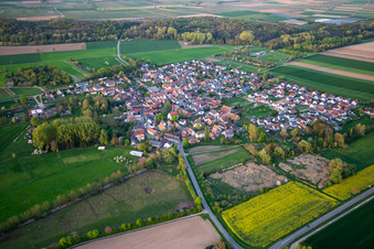 Vue aérienne de Du sud-ouest à Barbelroth dans le département Rhénanie-Palatinat, Allemagne