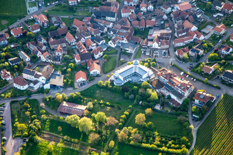 Vue aérienne de Terrasses du Palatinat méridional à le quartier Gleiszellen in Gleiszellen-Gleishorbach dans le département Rhénanie-Palatinat, Allemagne