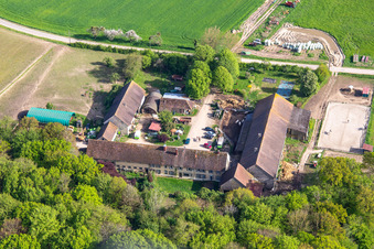 Vue aérienne de Bistro Kili à Wittring dans le département Moselle, France