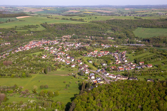 Vue aérienne de De l'ouest à Wittring dans le département Moselle, France