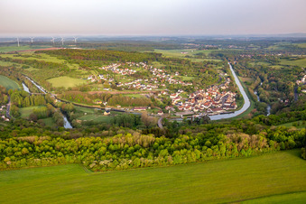 Vue aérienne de Du sud à Wittring dans le département Moselle, France