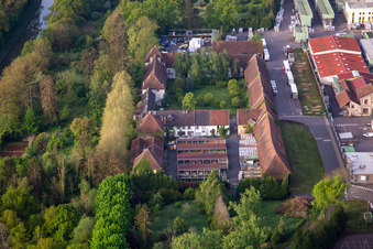Vue aérienne de Zone commerciale LE HARAS avec Bluetek Sarralbe, SIA Service | Expert en sécurité incendie à Sarralbe dans le département Moselle, France