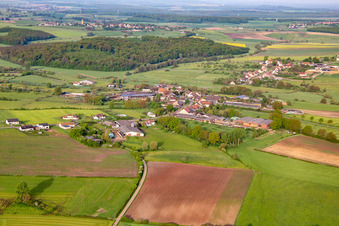 Vue aérienne de Hinsingen dans le département Bas Rhin, France