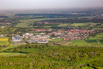 Vue aérienne de Du sud-est à Sarre-Union dans le département Bas Rhin, France
