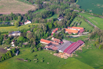 Vue aérienne de Chapelle Sainte-Barbe à Kalhausen dans le département Moselle, France
