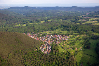 Photographie aérienne de Wernersberg dans le département Rhénanie-Palatinat, Allemagne