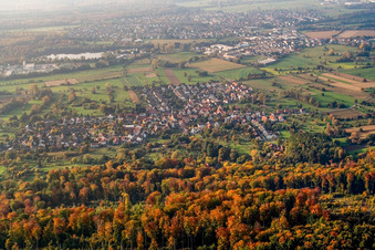 Vue aérienne de Du sud-est à le quartier Oberweier in Ettlingen dans le département Bade-Wurtemberg, Allemagne