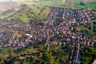 Vue aérienne de Du sud à le quartier Oberweier in Ettlingen dans le département Bade-Wurtemberg, Allemagne