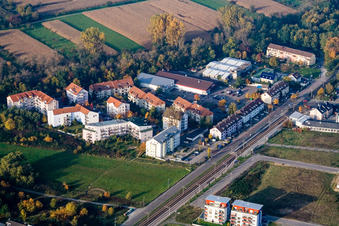 Vue aérienne de Leichtsandstr à le quartier Forchheim in Rheinstetten dans le département Bade-Wurtemberg, Allemagne