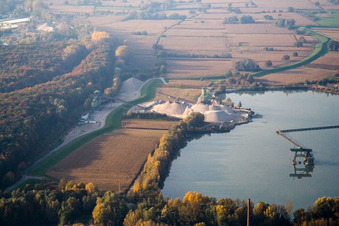 Vue aérienne de Usine WOLFF & MÜLLER Quartz Sands GmbH Hagenbach à Hagenbach dans le département Rhénanie-Palatinat, Allemagne