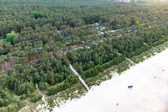 Vue aérienne de Camp de dunes Karlshagen à Karlshagen dans le département Mecklembourg-Poméranie occidentale, Allemagne