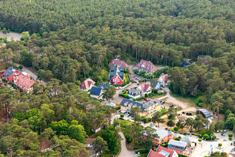 Vue aérienne de Maison forestière dans les dunes, maison de plage, maison dans les dunes à Trassenheide dans le département Mecklembourg-Poméranie occidentale, Allemagne