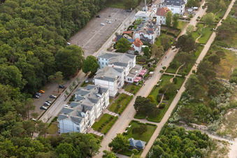 Vue aérienne de Beach Villas Forêt et Lac à Zinnowitz dans le département Mecklembourg-Poméranie occidentale, Allemagne